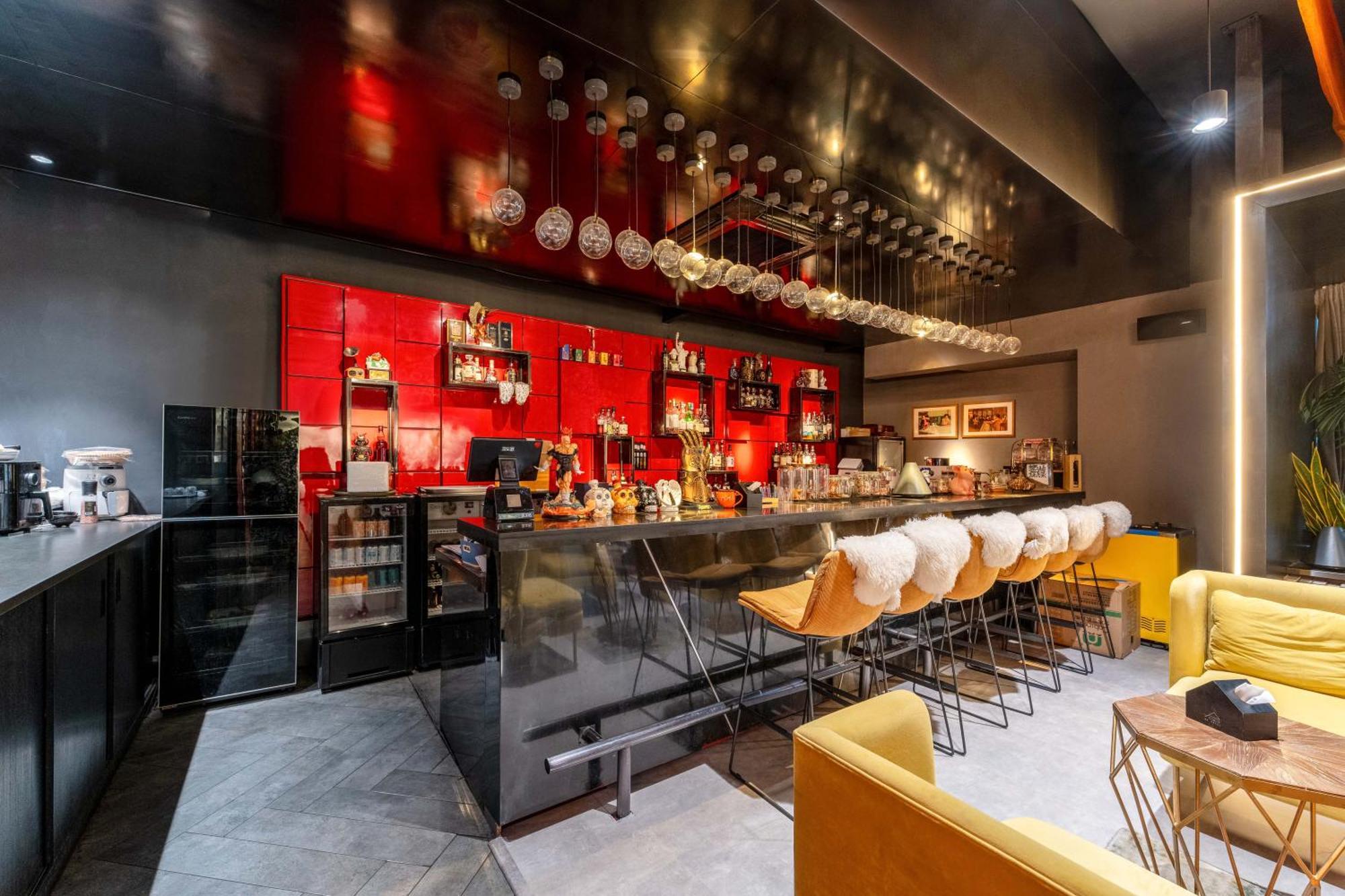 Hesu Designer Hotel & Suites -Near Xi'An Drum Tower And Yongning Gate -Free Laundry Luggage Storage -Kitty Cafe With Freshly Ground Coffee -24H Front Desk -English Service Bagian luar foto