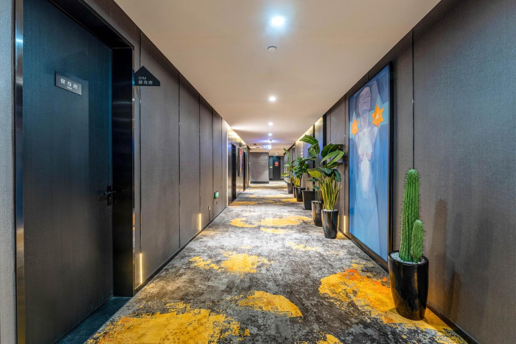 Hesu Designer Hotel & Suites -Near Xi'An Drum Tower And Yongning Gate -Free Laundry Luggage Storage -Kitty Cafe With Freshly Ground Coffee -24H Front Desk -English Service Bagian luar foto
