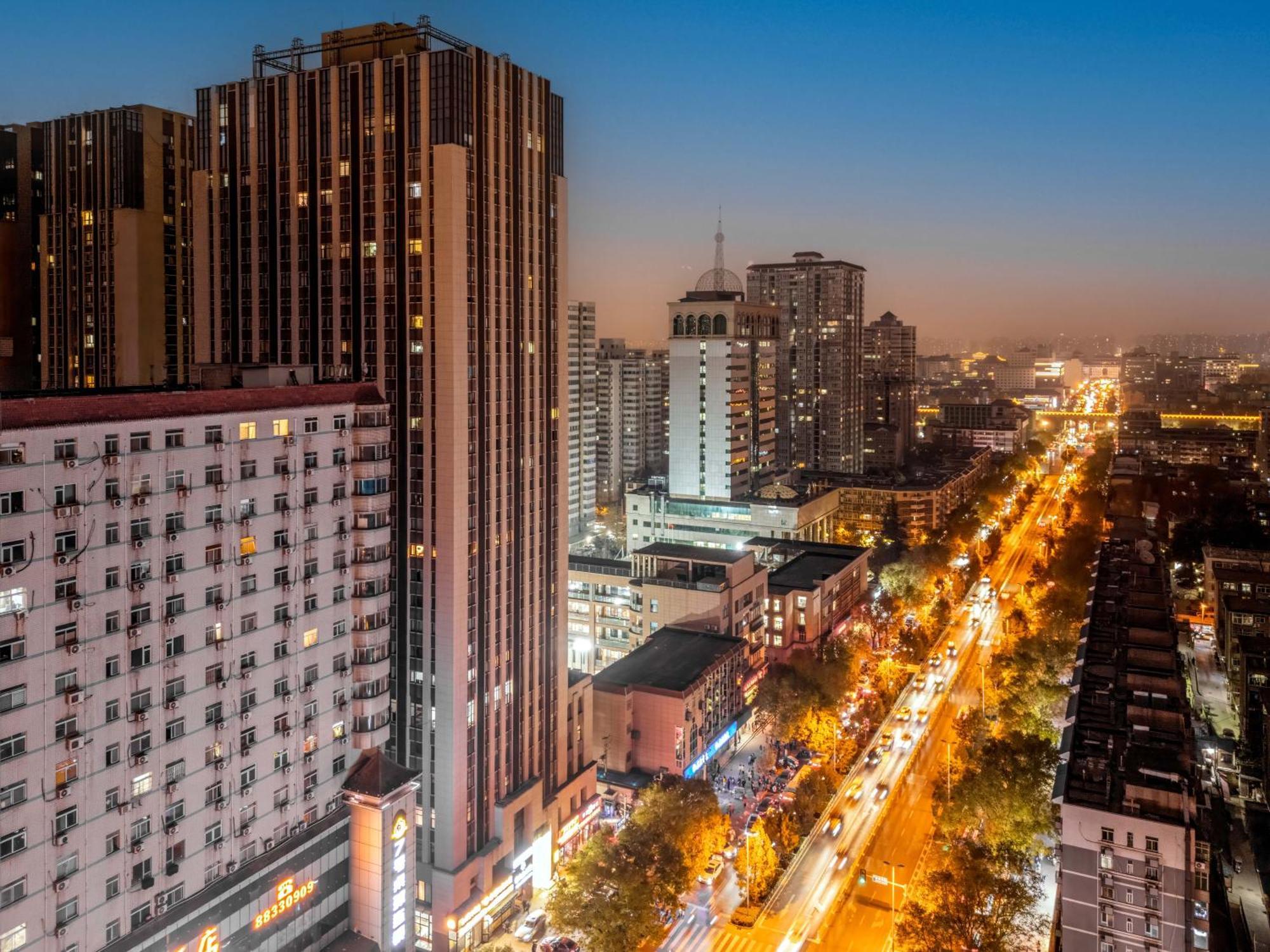 Hesu Designer Hotel & Suites -Near Xi'An Drum Tower And Yongning Gate -Free Laundry Luggage Storage -Kitty Cafe With Freshly Ground Coffee -24H Front Desk -English Service Bagian luar foto