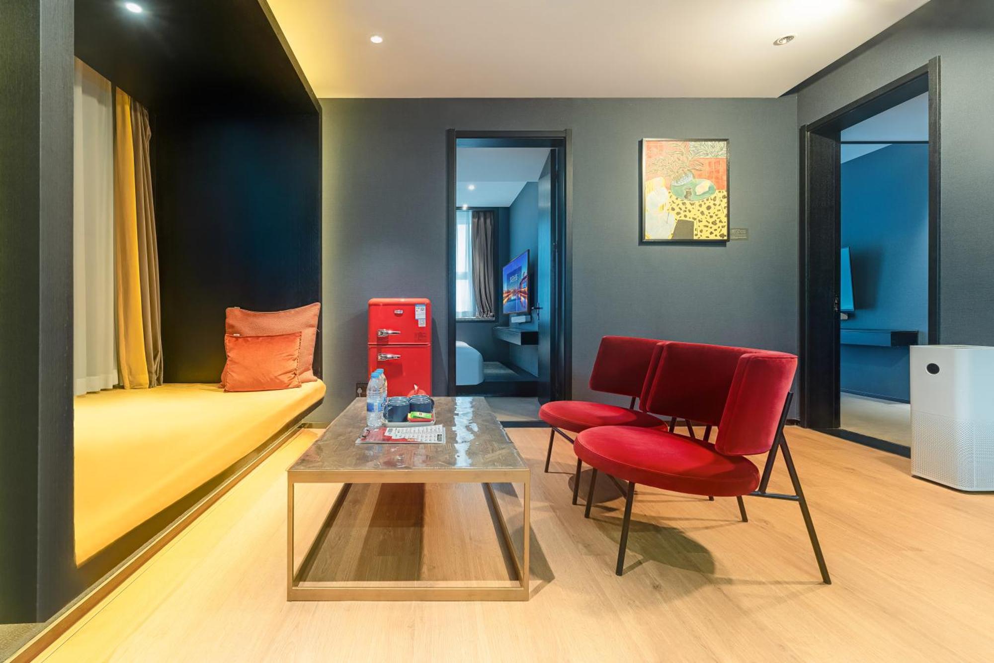 Hesu Designer Hotel & Suites -Near Xi'An Drum Tower And Yongning Gate -Free Laundry Luggage Storage -Kitty Cafe With Freshly Ground Coffee -24H Front Desk -English Service Bagian luar foto