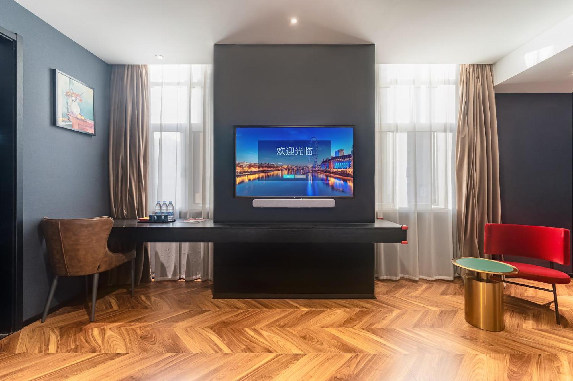 Hesu Designer Hotel & Suites -Near Xi'An Drum Tower And Yongning Gate -Free Laundry Luggage Storage -Kitty Cafe With Freshly Ground Coffee -24H Front Desk -English Service Bagian luar foto