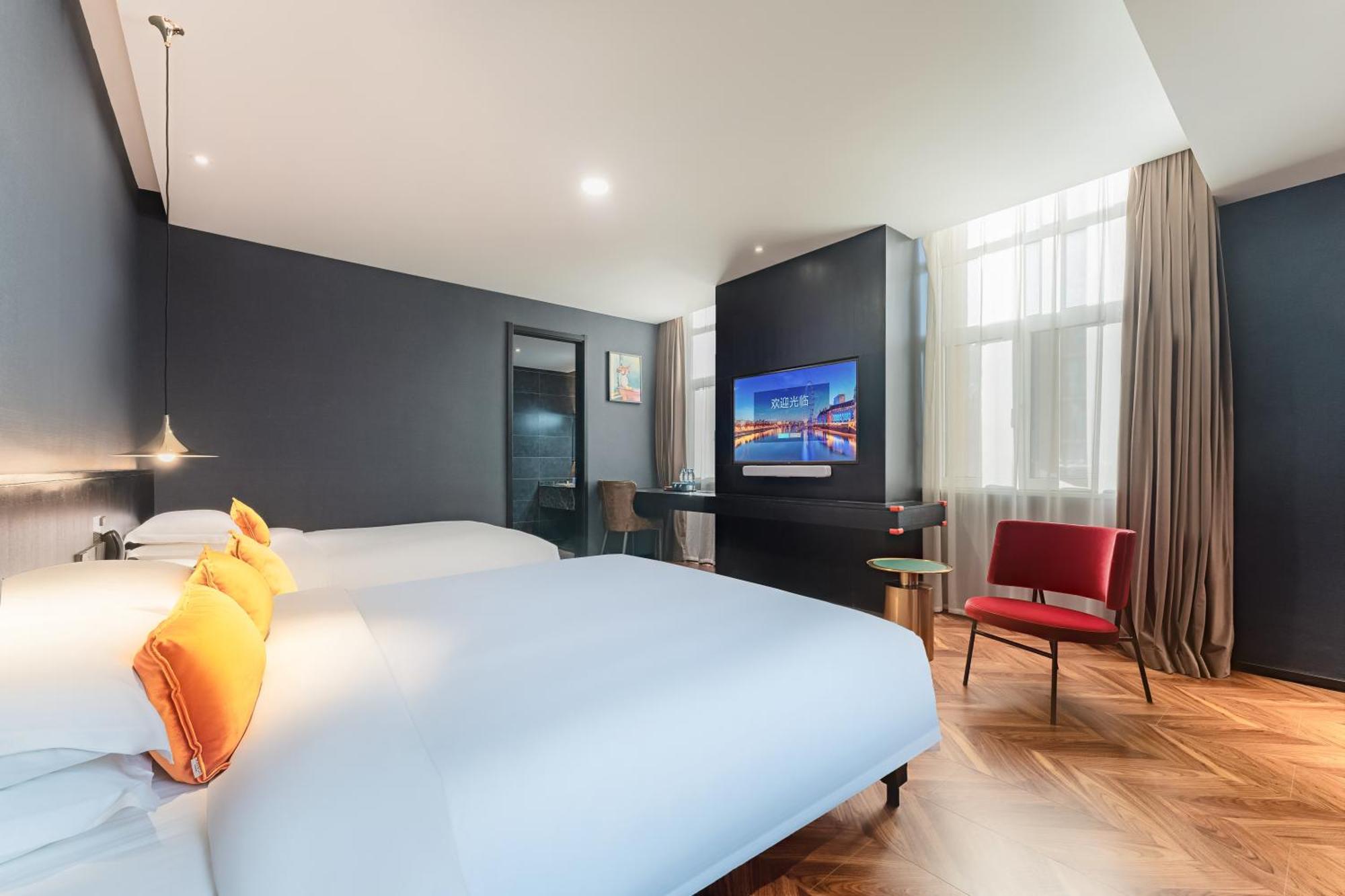 Hesu Designer Hotel & Suites -Near Xi'An Drum Tower And Yongning Gate -Free Laundry Luggage Storage -Kitty Cafe With Freshly Ground Coffee -24H Front Desk -English Service Bagian luar foto