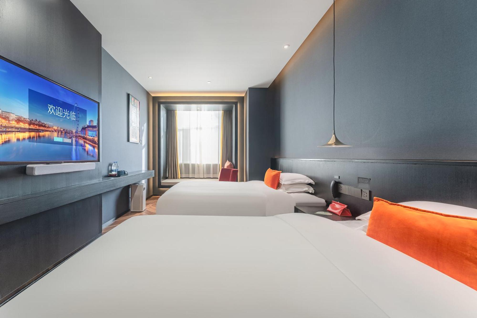 Hesu Designer Hotel & Suites -Near Xi'An Drum Tower And Yongning Gate -Free Laundry Luggage Storage -Kitty Cafe With Freshly Ground Coffee -24H Front Desk -English Service Bagian luar foto